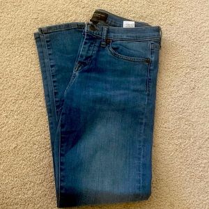Never worn Banana Republic Jeans